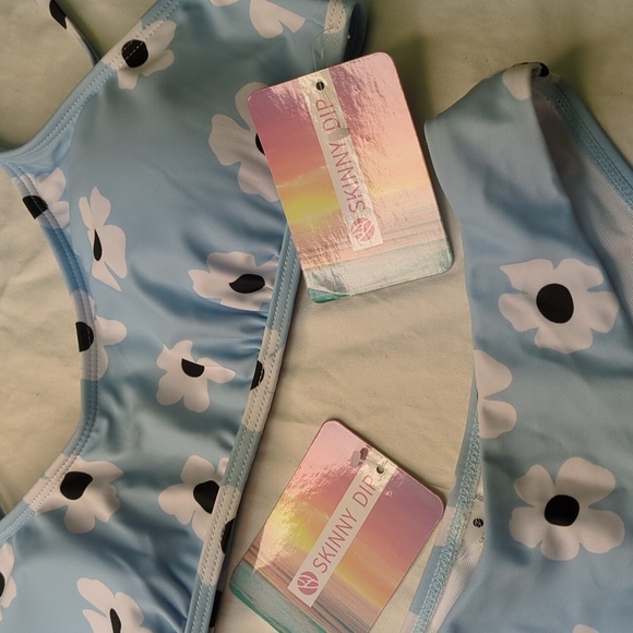 2/$25-Skinny Dip "Big Daisy" Bikini Set NWT Size Medium - Picture 7 of 13